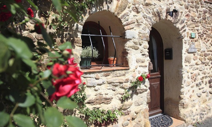 Cebazan Cottage | Charming La Remise: Quaint Cottage with Pool & Spa