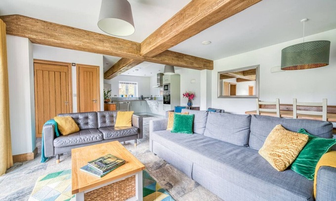 New Forest District Cottage | Cozy Cottage for Two in the Scenic New Forest