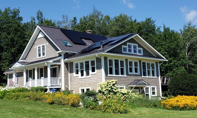 Middlebury - Warren House | Charming Country Home: Family & Pet-Friendly near Middlebury