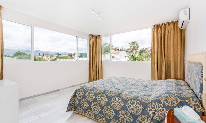 Elviria Apartment | Bright and Cozy 4-Bed Apartment with Kitchen Amenities