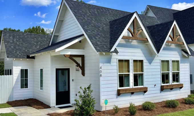 Auburn Cottage | Brand New Cozy Cottage Near Jordan-Hare Stadium, 10/10 Rated
