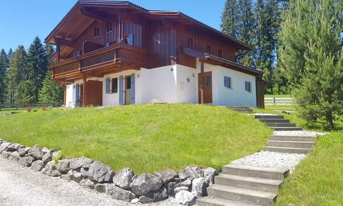 Lechbruck House | Cozy Lake Lechsee Retreat with Spa and Stunning Views