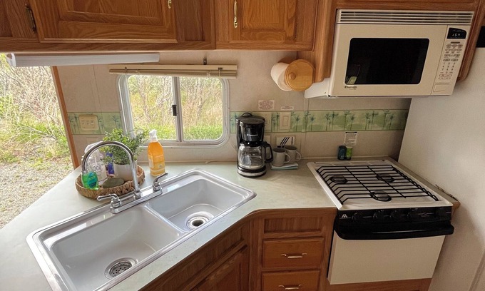 Bakersfield House | Cozy Renovated RV on 100 Private Acres - Family & Pet Friendly