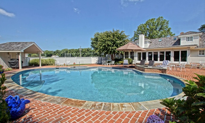Selbyville House | Inviting Home with Heated Pool & Spa on Expansive Grounds