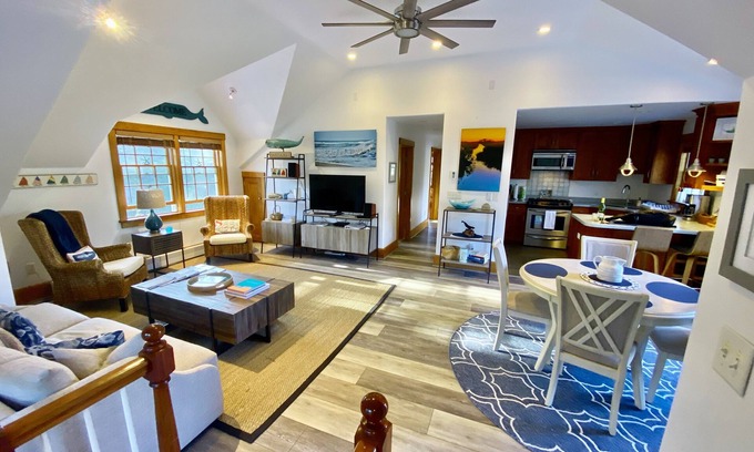 Eel Point House | Elegant Coastal Retreat with Ocean View & Spa Amenities