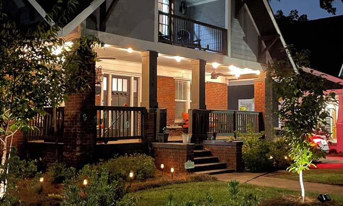 Commonwealth House | Stylish Downtown Bungalow: Pet-Friendly with Breakfast Included
