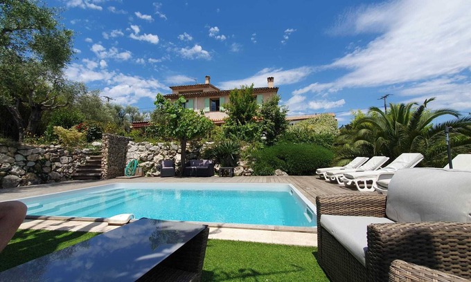 La Gaude Villa | Independent Villa with Private Pool and Garden near Vence