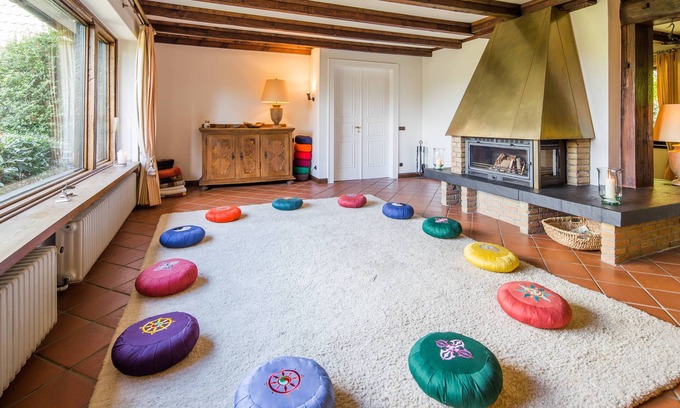 Hoisdorf House | Inviting Duplex Apartment @ Little Paradise, Near Hamburg