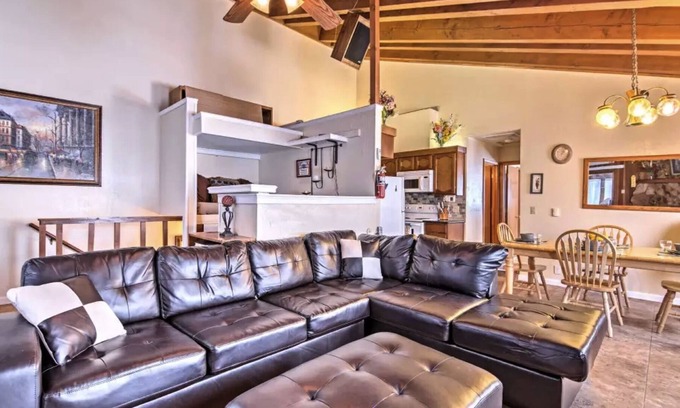 Tahoe Village Condo | Pet-Friendly Duplex Steps from Boulder Lift - Guest Rated 10/10