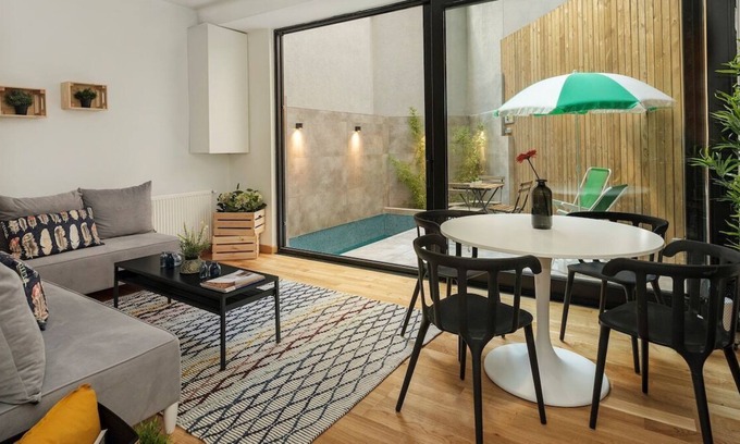 Kabatas Apartment | Beautiful duplex in the heart of Cihangir