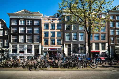 Burgwallen Nieuwe Zijde House | Cozy DutchHouse Centrum with Complimentary Breakfast