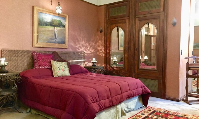 El Centro Apartment | Elegant Apartment with Spa and Hot Tub - 10/10 Rating!