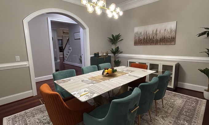 Apex House | Beautiful Estate in 19 acres of land in Apex