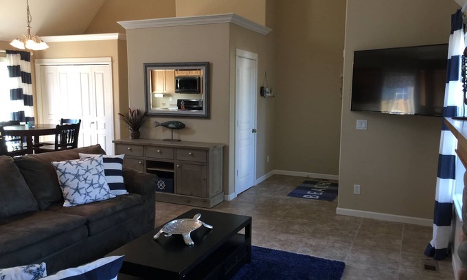 Four Sisters House | Welcoming Family Retreat with Ocean View, Steps to Beach