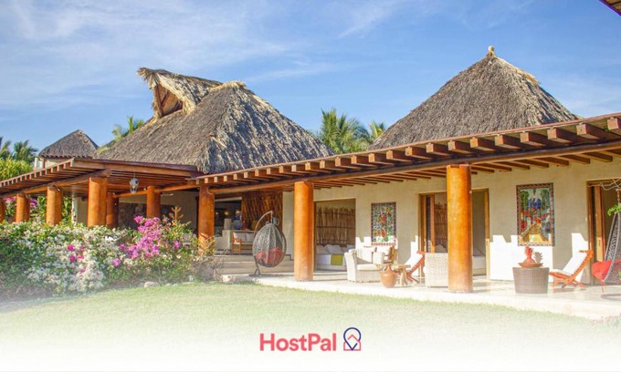 Petacalco House | Oceanfront Family Retreat with Pool and Pet-Friendly Perks