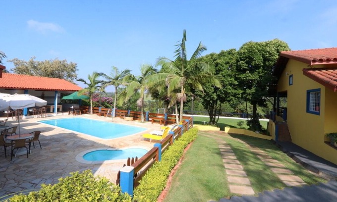 Itu House | Immaculate Farm Retreat with Private Pool & Spa Access