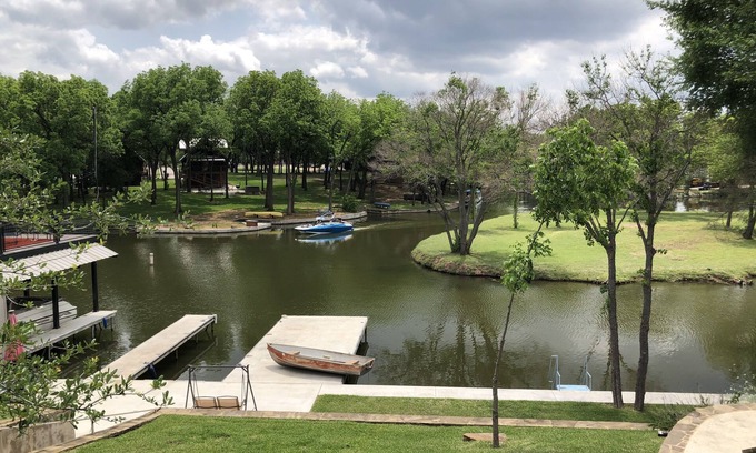 Marble Falls House | Waterfront Farmhouse with Dock, Spa & Hot Tub – 10/10 Rated