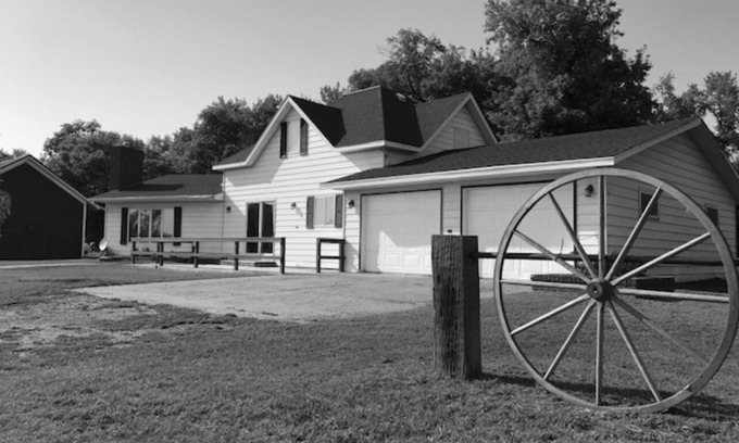 Pierce County House | Guest Rated: 10/10 Farmstead Retreat on the Prairie