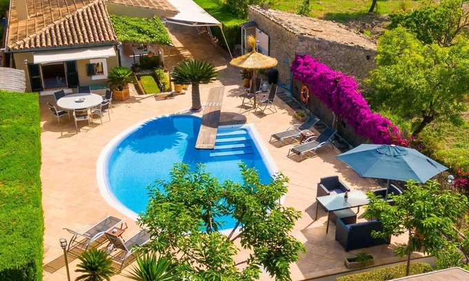 Selva Villa | Ideal Finca with Pool in Selva, Mallorca - Rated 10/10