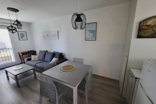 L'Isle-sur-la-Sorgue Apartment | Perfect Flat in the City Center - Guest Rated 10/10