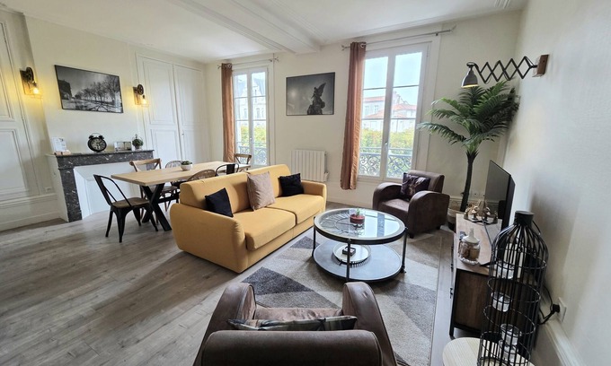 Angouleme Apartment | Beautiful flat in the heart of Angoulême