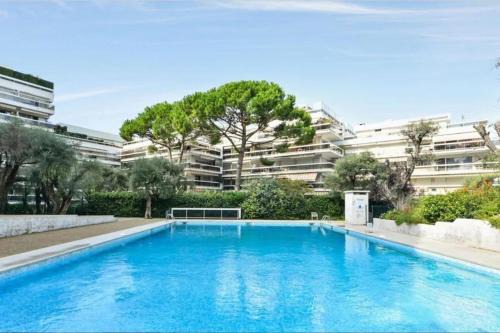 Antibes Apartment | Stunning Sea View Flat with Pool & Parking at BENAKEY