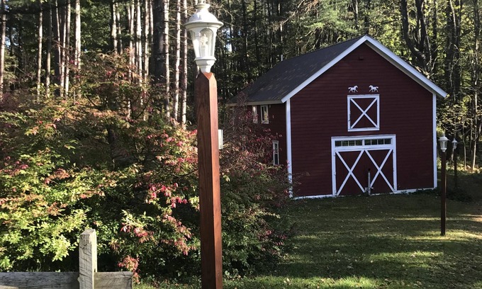 Fly Creek House | Cozy Fly Creek Carriage House with Family-Friendly Amenities