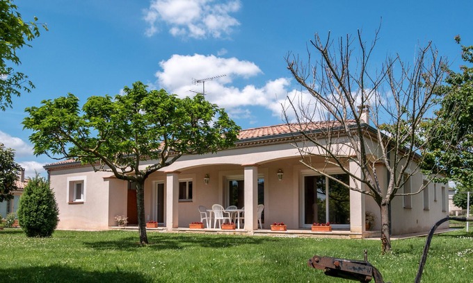 Serignac-sur-Garonne House | Beautiful house in the city center with 6 beds