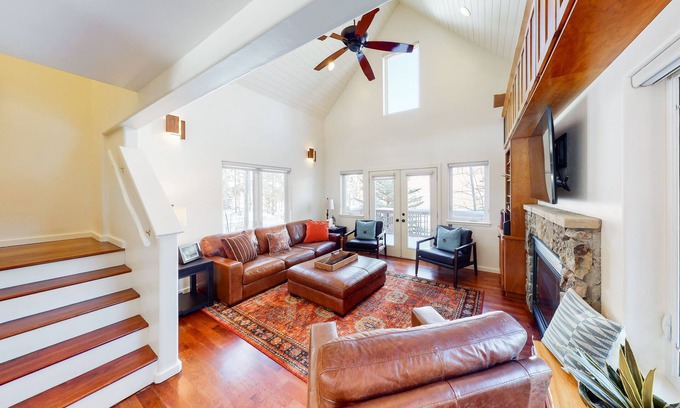 The Reserve House | Idyllic Frisco Retreat with Mountain Views & Firepit