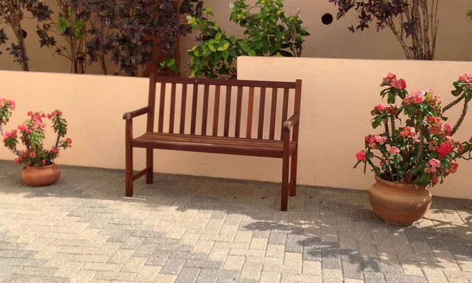 Rooi Catochi Apartment | Tranquil Garden Apartment with Pool and Ocean View