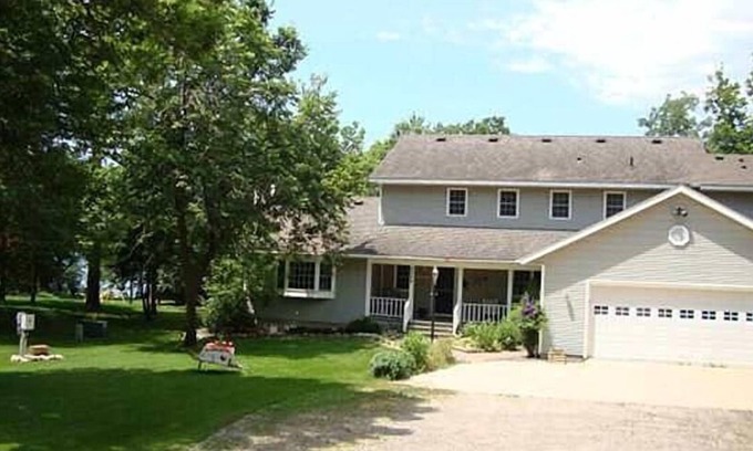 Spicer House | Idyllic George Lake Retreat with Pool & Spa Amenities