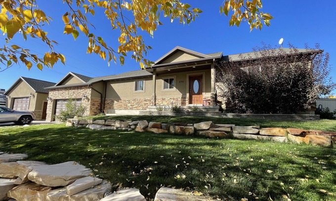 Kamas House | Idyllic Getaway Near Park City with Private Hot Tub