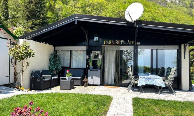 Gardola House | Relaxing Oasis by Garda Lake with Spa and Pet-Friendly Perks