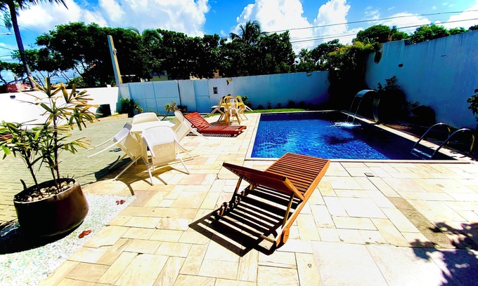 Vilas do Atlantico House | Inviting House with Ocean View in Villas do Atlântico