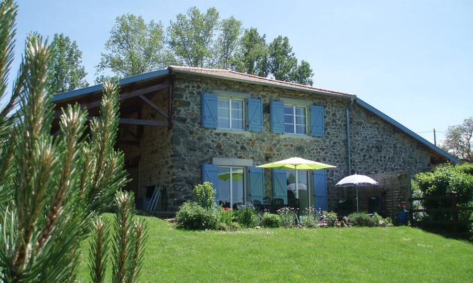 Belleroche Cottage | Delightful Haut Beaujolais Stone Gîte with Pool & Pets Welcome