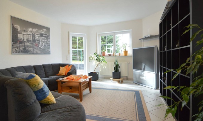 Ulmen Apartment | Idyllic Holiday Home in Ulmen by the Lake - Guest Rated 9.8