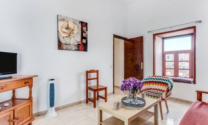 La Oliva House | Inviting Holiday Home “Casa del Cuartel I” with Wi-Fi & Terrace
