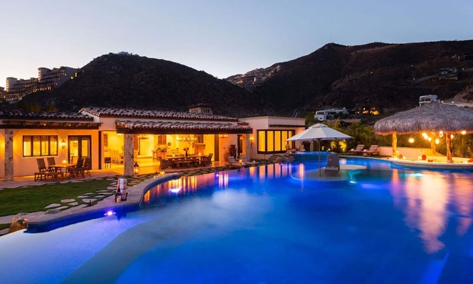 Pedregal Villa | Elegant Holiday Villa in Prime Cabo San Lucas Location