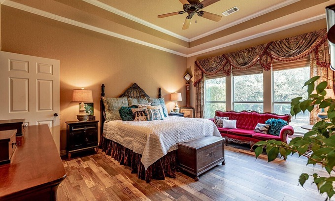 Parker County House | Spacious Home with Pool on 3 Wooded Acres, Sleeps 16
