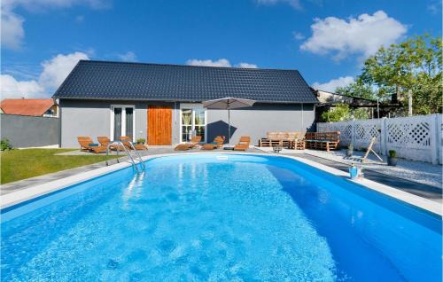 Sracinec House | Inviting Home in Svibovec Podravski with Pool & Kitchen