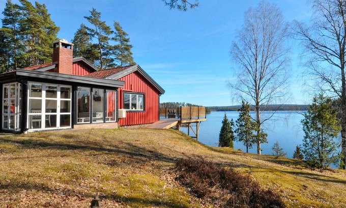 Arjang House | Beautiful home in årjäng with lake view