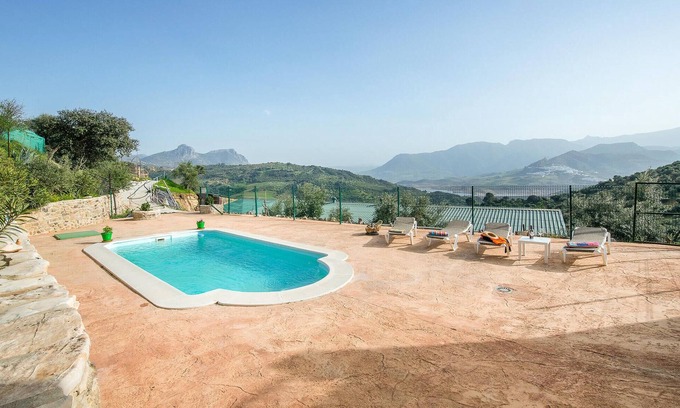 Algodonales House | Serene Cottage Overlooking Zahara-El Gastor Reservoir