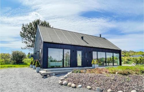 Sandvig House | Cozy Home in Allinge with Kitchen for Family Retreats