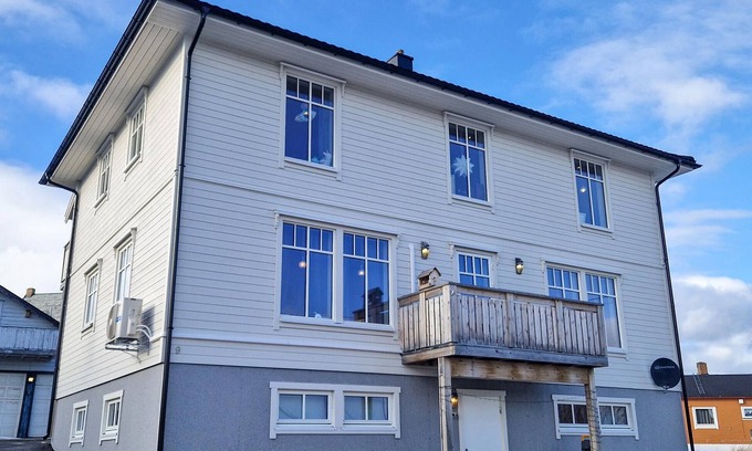 Berlevag House | Beautiful home in Berlevåg with sauna