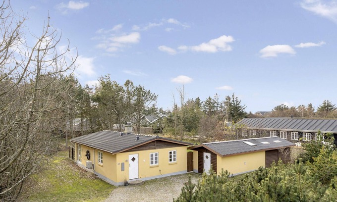 Blavand Strand House | Family-Friendly Retreat Steps from the Sandy Beach