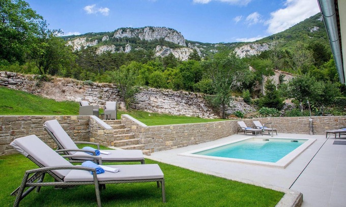 Lanisce House | Family-Friendly 4 Bedroom Accommodation in Buzet