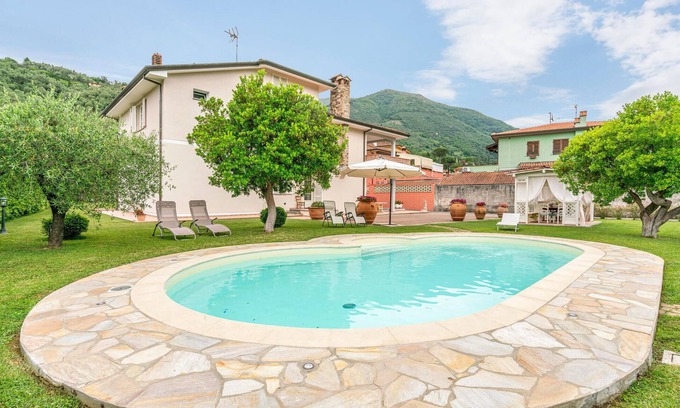 Camaiore House | Impressive 6 Bedroom Retreat in Camaiore Near Scenic Lake