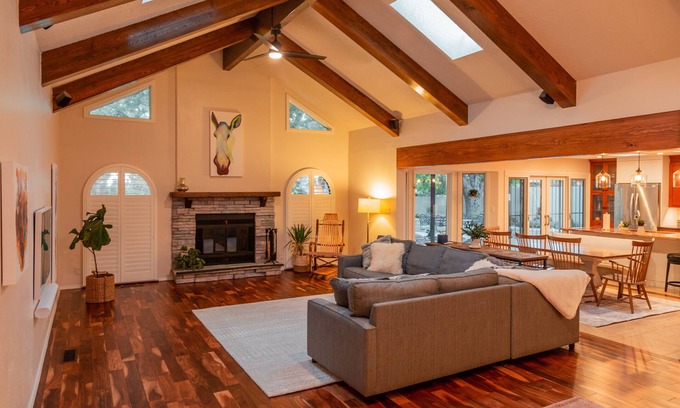 Northeast Heights House | Prime Location Home with Spa & Family-Friendly Amenities