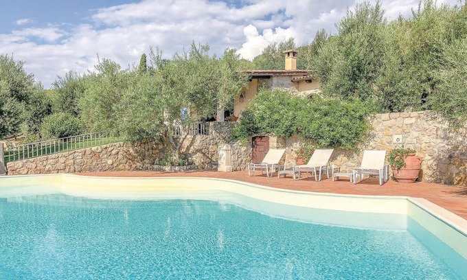 Gaeta House | Exceptional 5-Bedroom Accommodation with Oceanfront Views