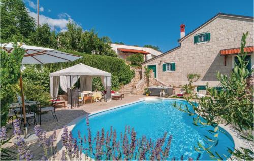 Sinj House | Beautiful Home In Gala Otok With Sauna